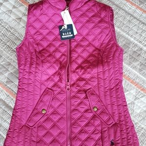 NWT XS fitted vest